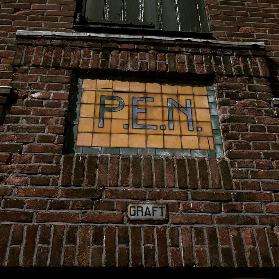 PEN-steentjes
