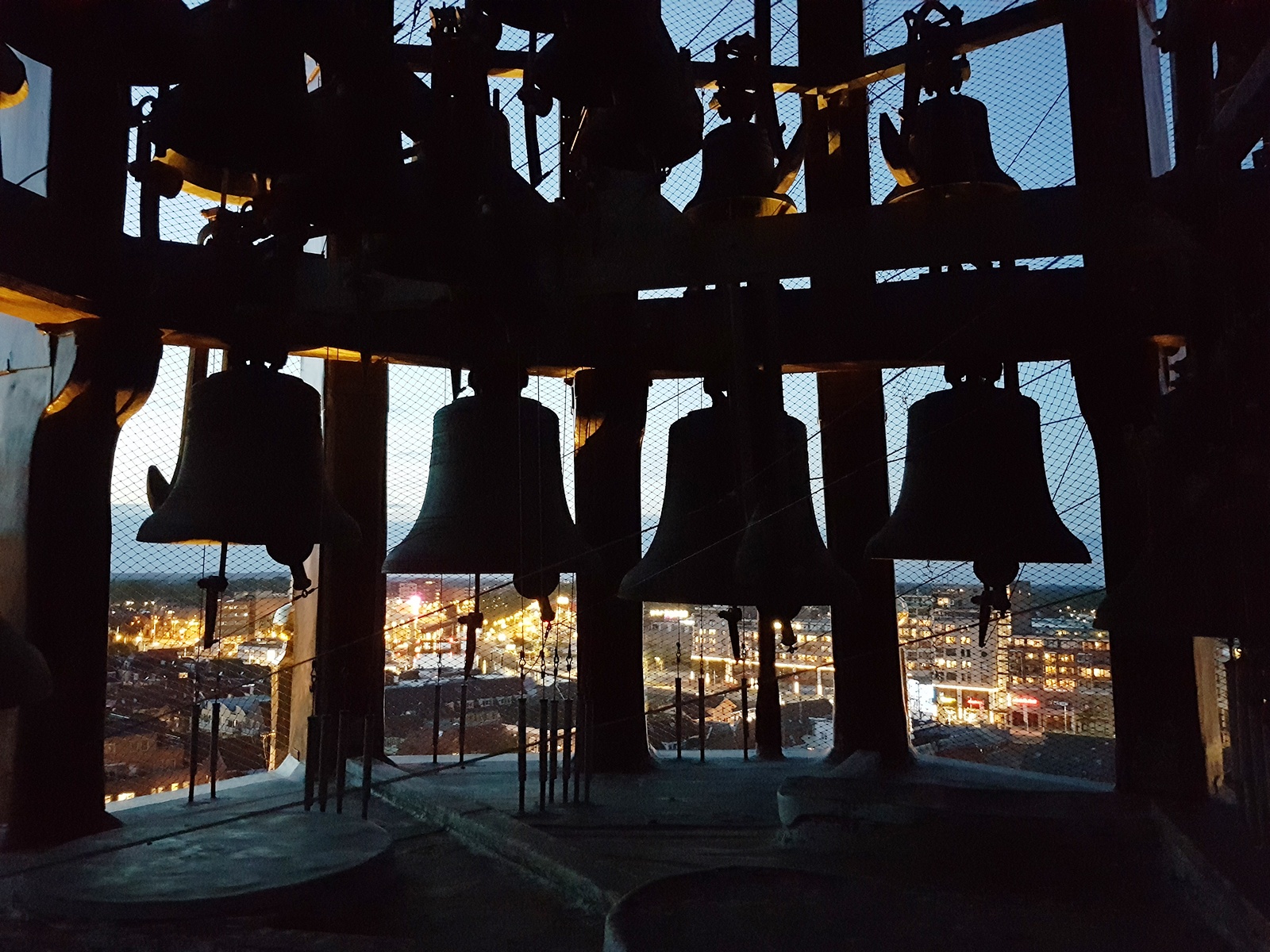 Carillon Waagtoren bij avond