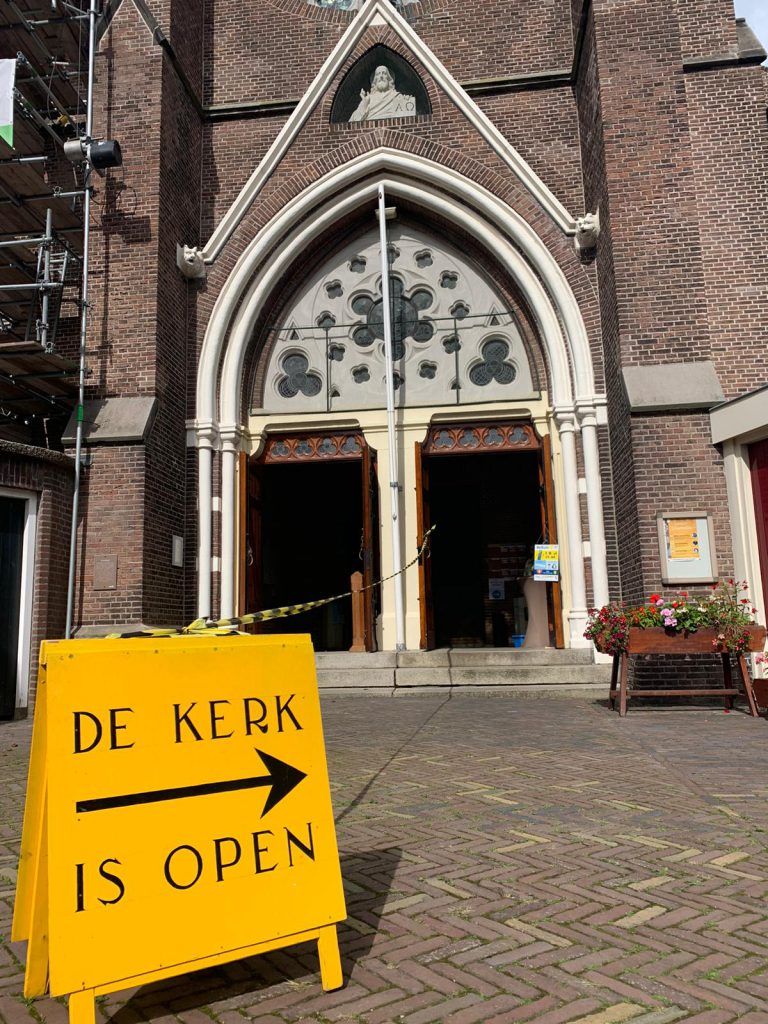 De Laurentiuskerk aan het Verdronkenoord is open