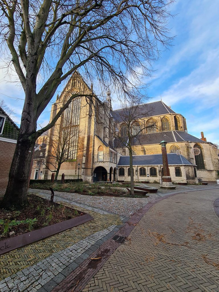 Exterieur Grote Sint Laurenskerk