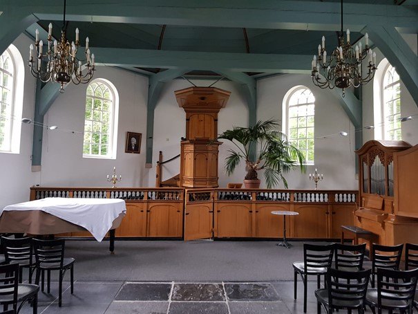 Interieur Hervormde Kerk Markenbinnen
