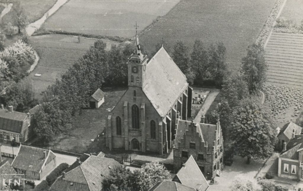 75-N-Herv-kerk-Graftfoto-particuliere collectie