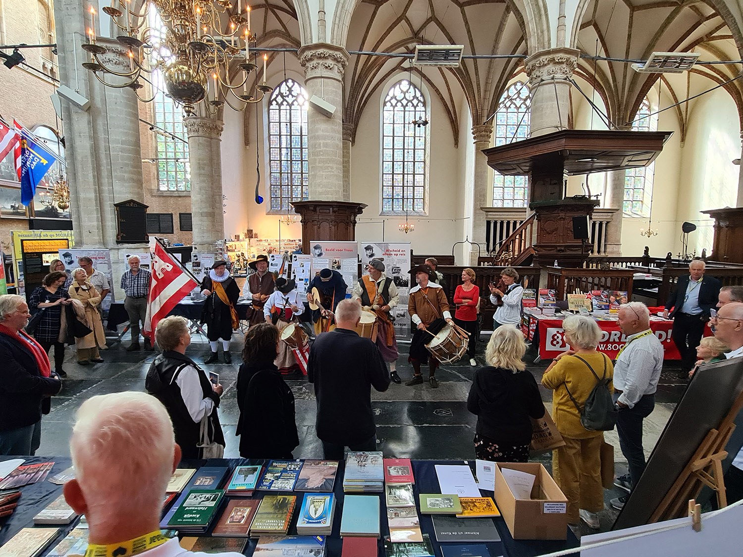 Grote sint Laurenskerk markt vive les gueux