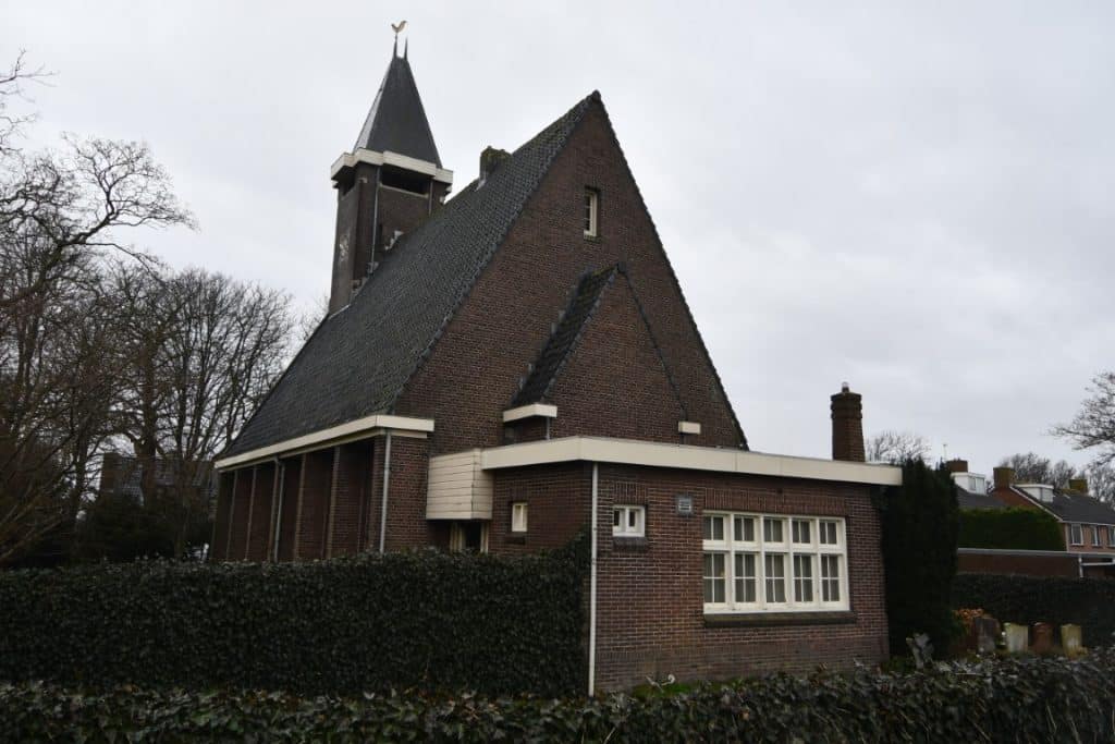 Het kerkje in Oterleek. Sinds vorig jaar een monument