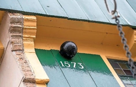 Het Huis met de Kogel aan de Appelsteeg