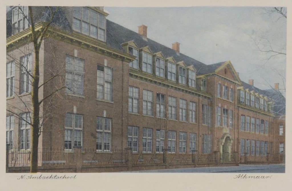 Prentbriefkaart Voormalige Ambachtsschool en Burger Avondschool. Circa 1916.