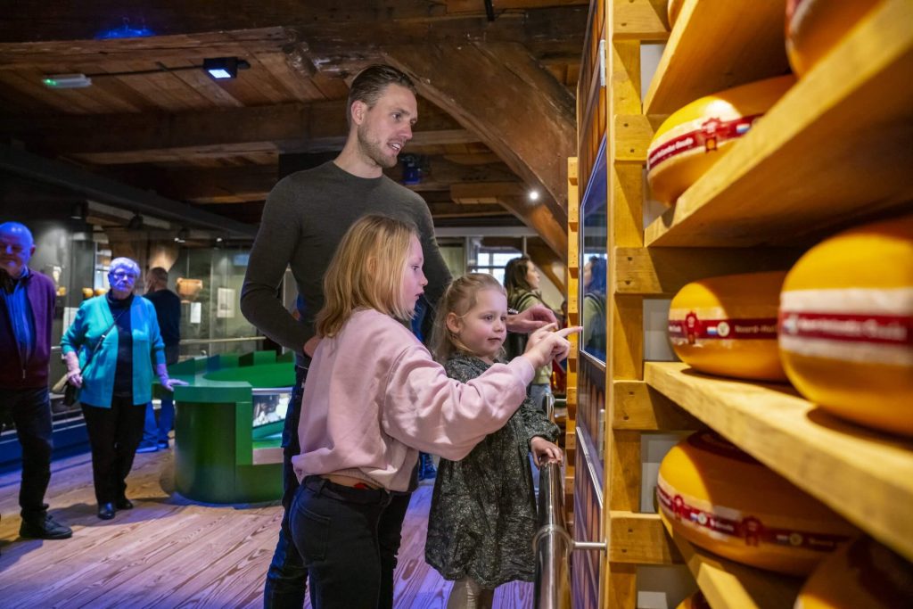 Hollands Kaasmuseum in de Waagtoren Alkmaar, foto van kaasmuseum.nl