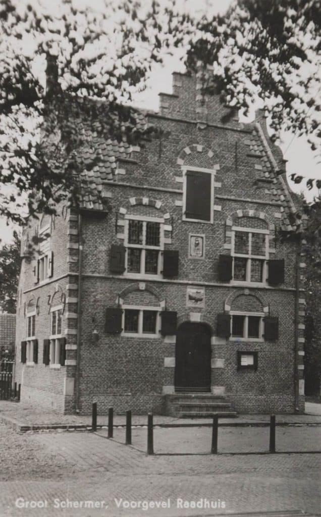 Prentbriefkaart Raadhuis Grootschermer hoek Kieftennest Circa 1940