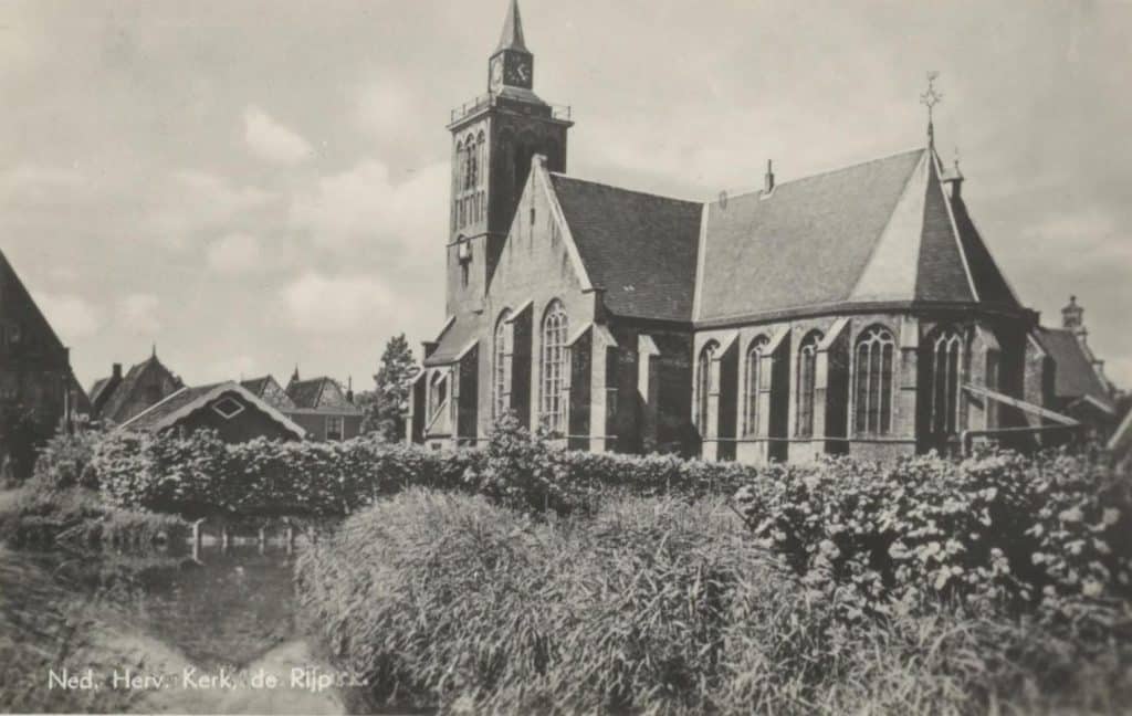 Prentbriefkaart uit circa 1948. Grote Kerk De Rijp. Collectie Kaptein.