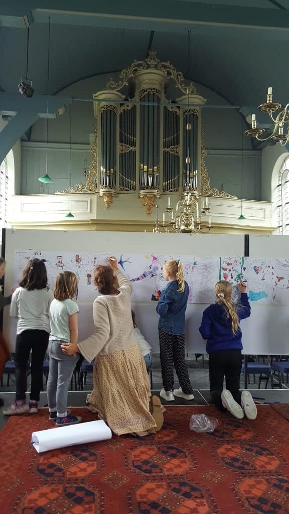 Activiteit in de Dorpskerk.
