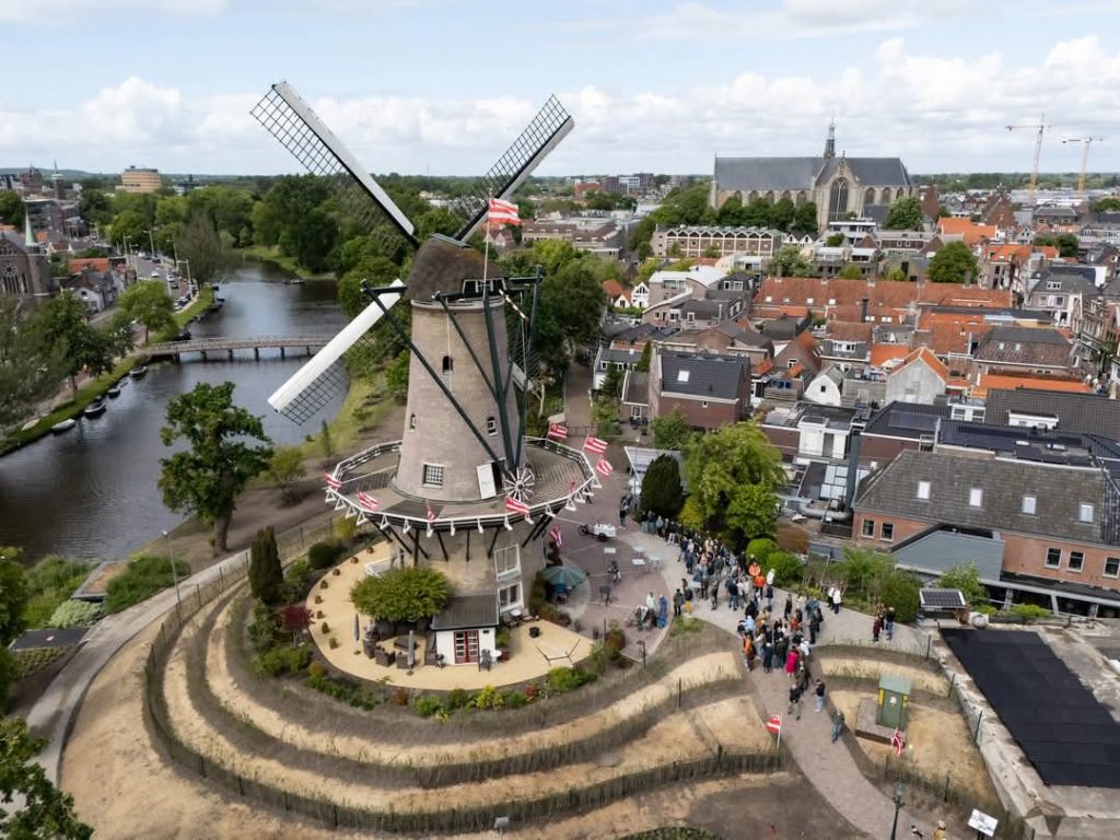 Na flink snoeien, kappen en opnieuw inrichten is het Bolwerk bij de Molen van Piet weer open. 2025. Foto Stadswerk 072, Erik Boschman.
