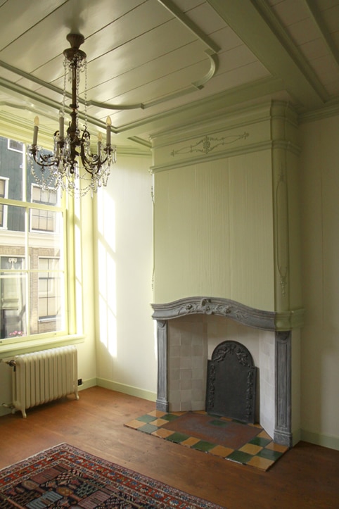 Schouw van het Huis met de Arend in De Rijp. Gerestaureerd door Stefan Witteman en geschilderd door Arno Geerlings.