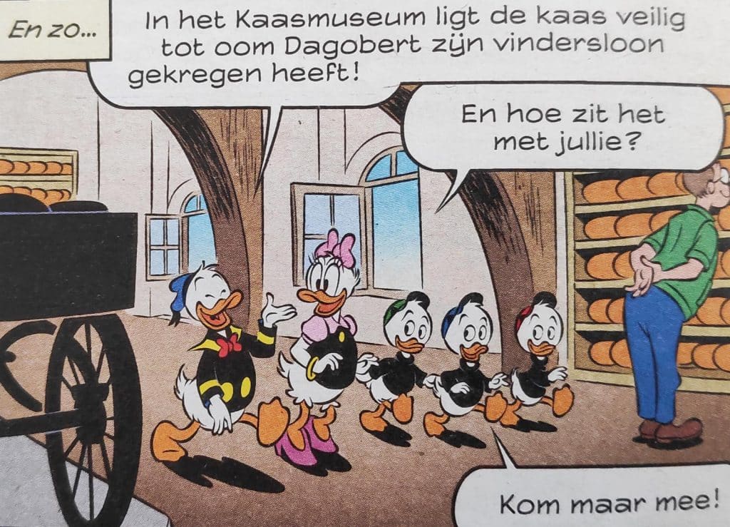 In nummer 17 van 2025 speelde het Waaggebouw een hoofdrol in het bekende weekblad Donald Duck. Hier is Donald in het Hollands Kaasmuseum.