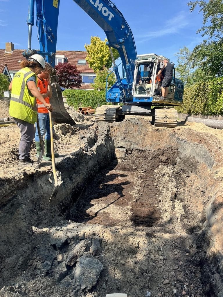 Archeologisch onderzoek tijdens rioolwerk in Markenbinnen.