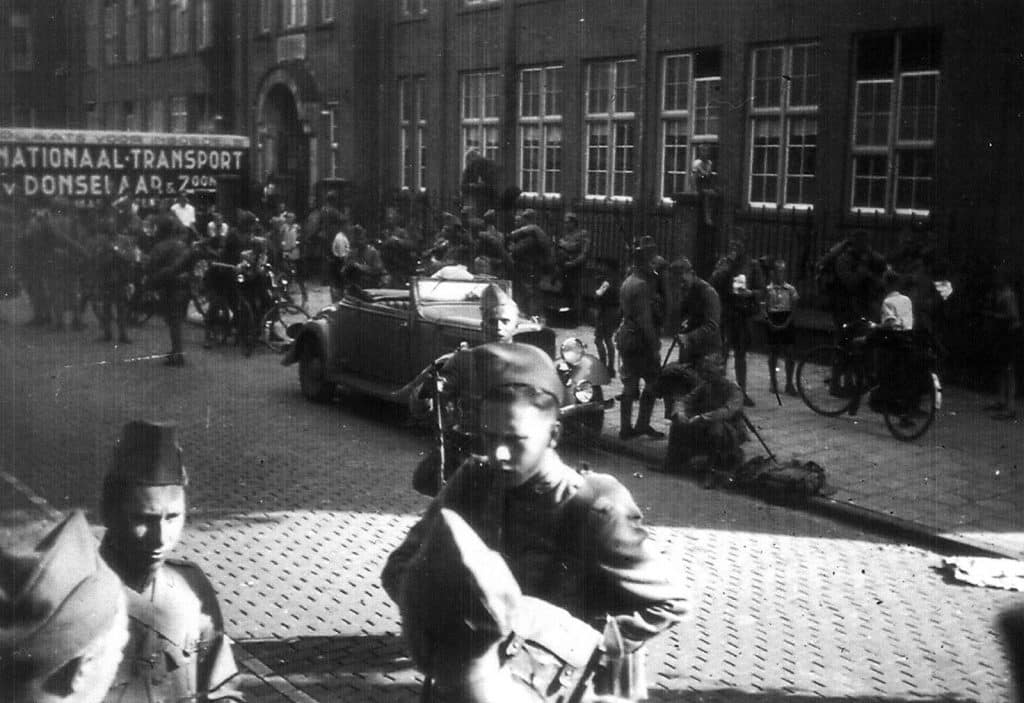 De mobilisatie van het Nederlandse leger eind augustus 1939. Dit is ook aan de Bergerweg zichtbaar.