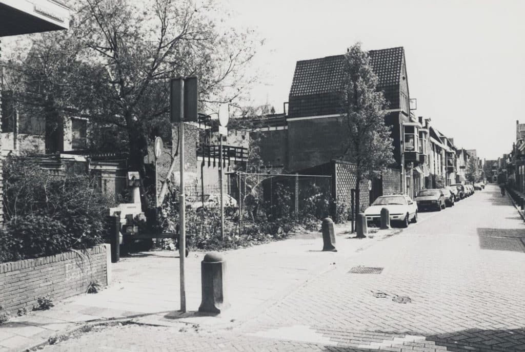 Hoek Koningsweg - Doelenkluft in 1992. Foto Berend Ulrich.
