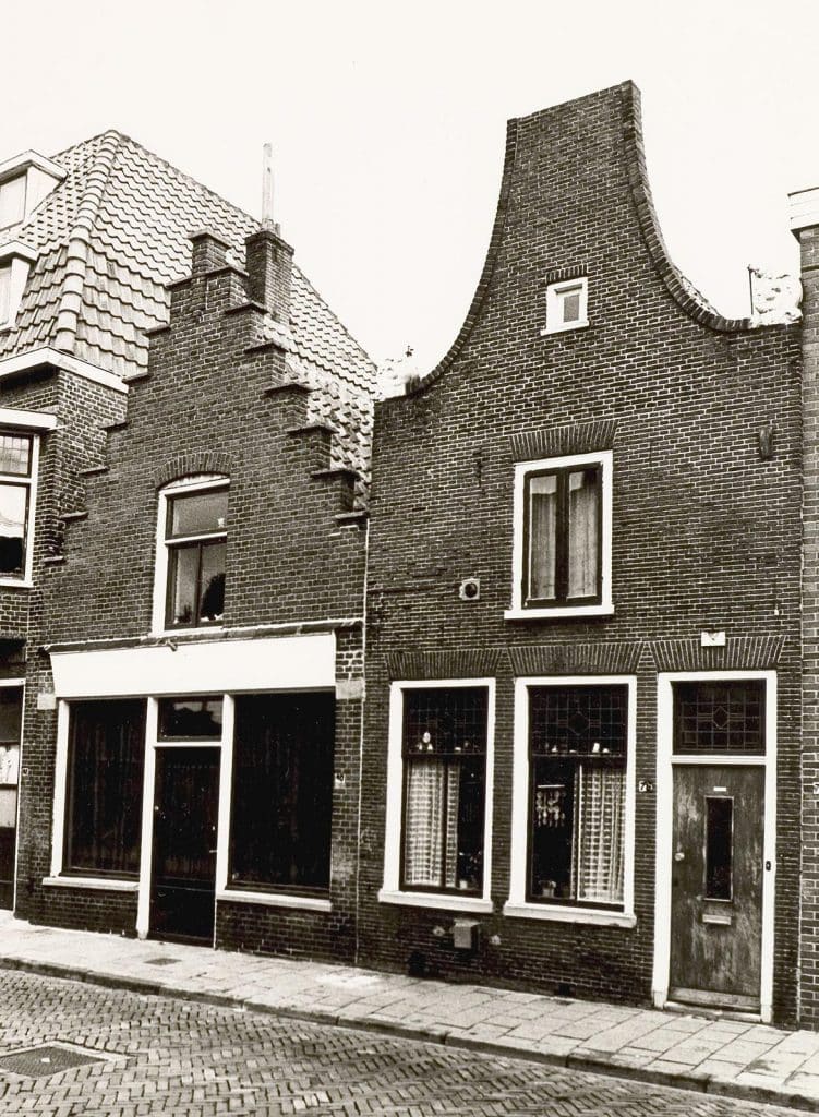 Koningsweg 78 voor de restauratie rond 1975 a 1974. Foto J Elsinga.