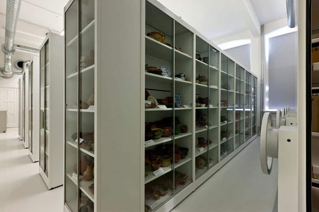 Archeologisch Centrum Alkmaar in de voormalige Ambachtsschool