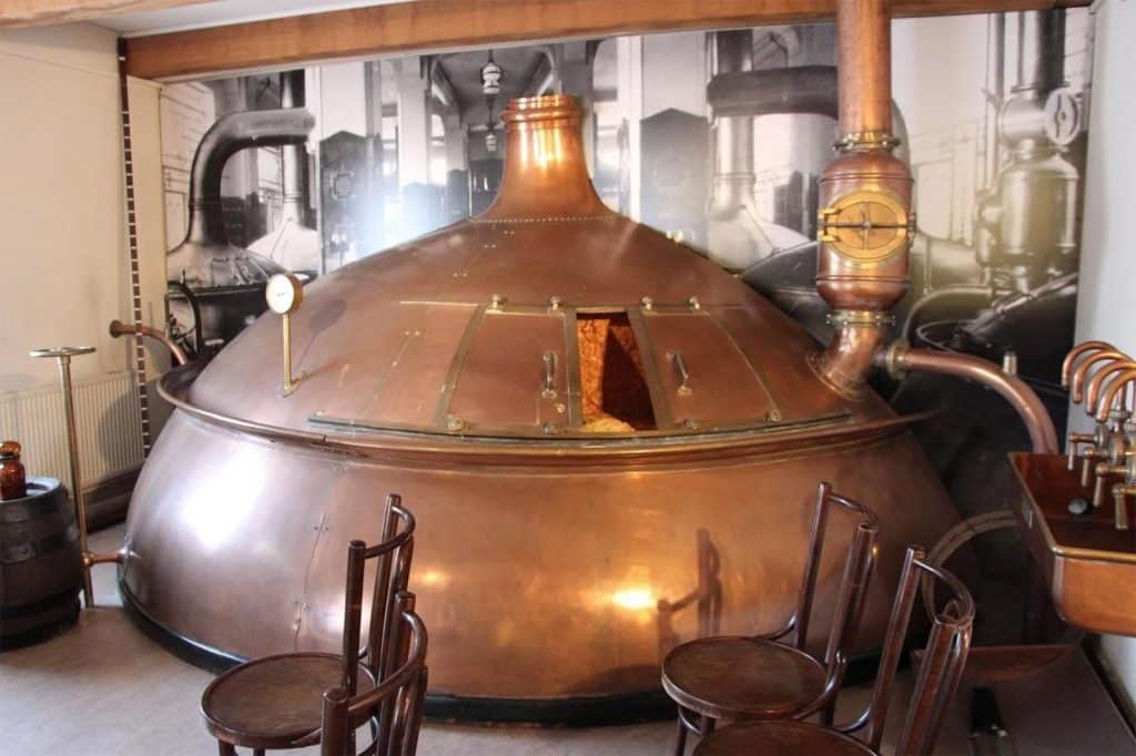 Koperen bierketel in Biermuseum De Boom in Alkmaar