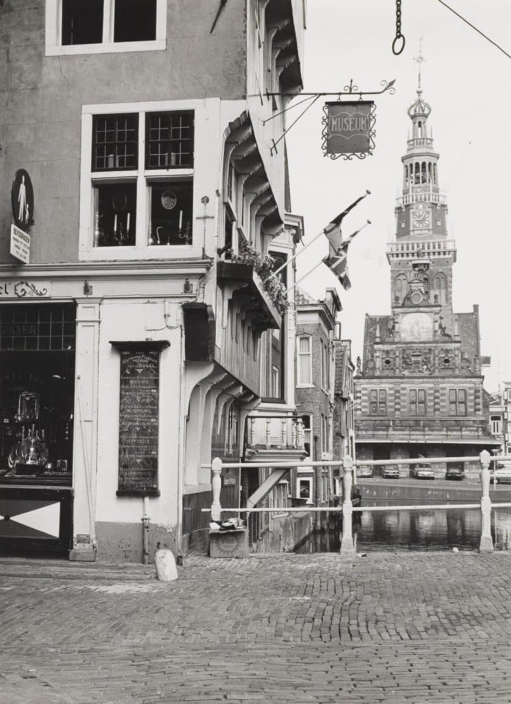 Het Huis met de Kogel als bewoond museum in 1969.