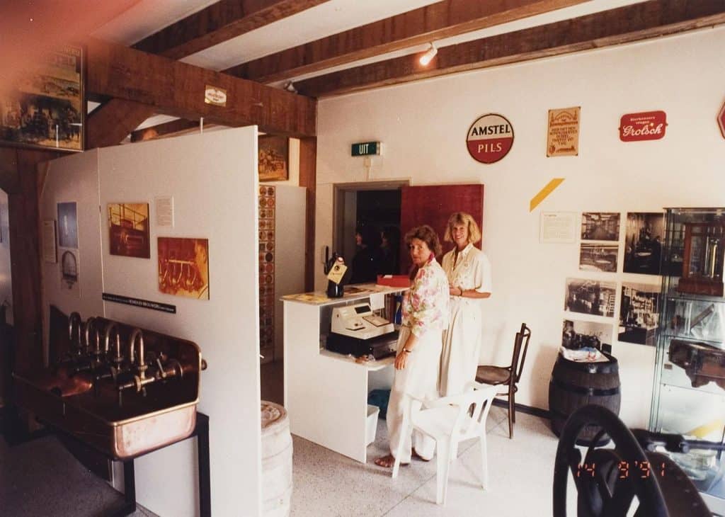 Interieur Biermuseum de Boom. Hoofdbalk muurstijlen en korbelen 1991.