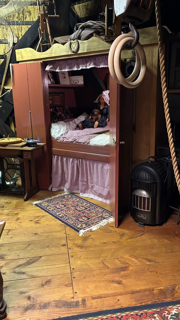Ambachtsmolen met mini bedstee