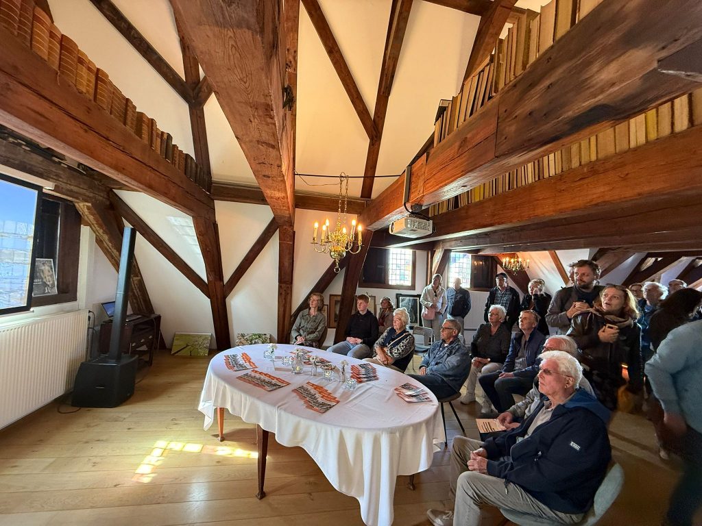 Bezoekers in Raadhuis De Rijp