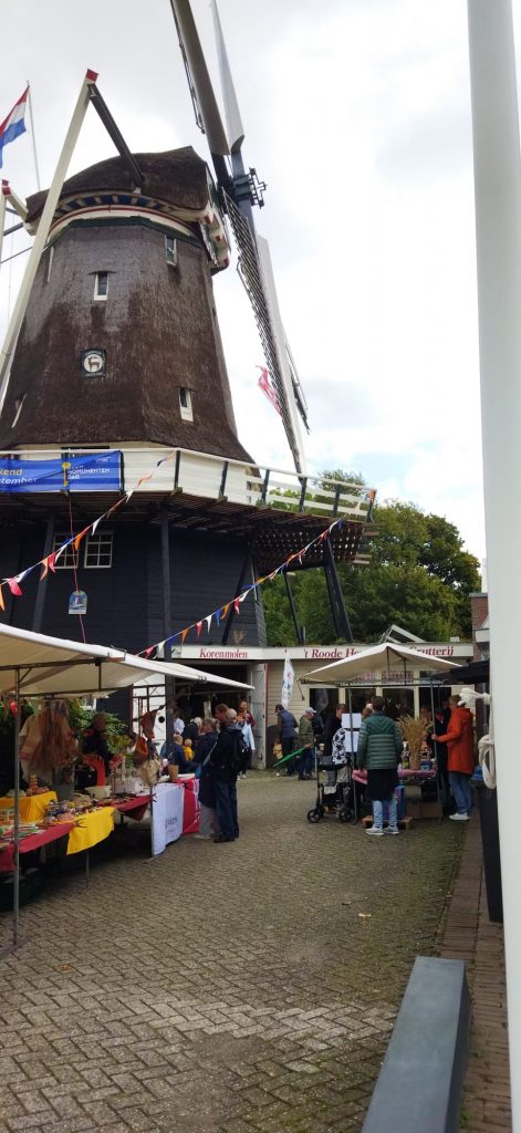 Feest bij Molen 't Roode Hert