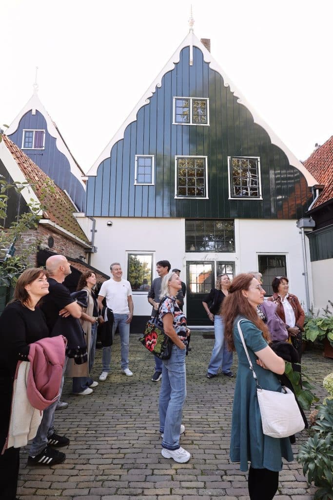 Tuin van Het Huis met de Arend in De Rijp