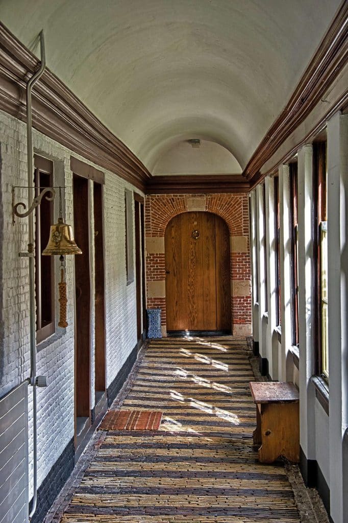 Gang van provenhuis van Nordingen of het Huis van Achten. Foto J. Elsinga 2012.