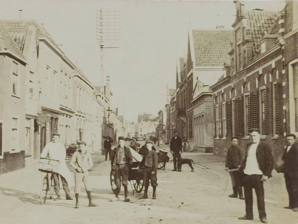 Huis van Achten ofwel Provenhuis van Nordingen. Circa 1915.