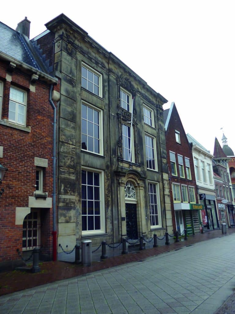 Huize De Dieu in de Langestraat in Alkmaar.