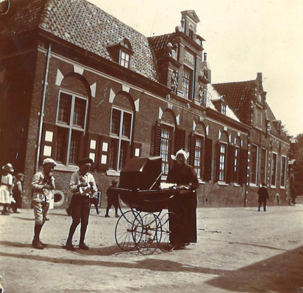 Provenhuis van Nordingen ofwel Huis van Achten Circa 1912