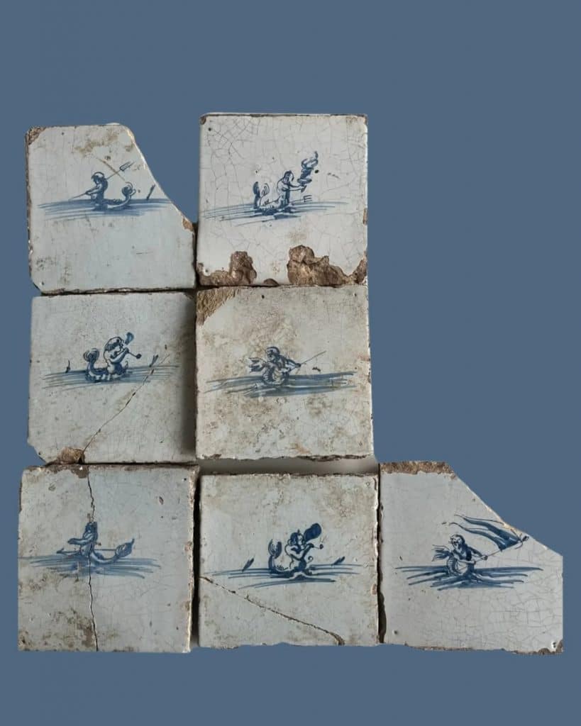 Tegels zeemeermannen, gevonden aan de Schermerweg.