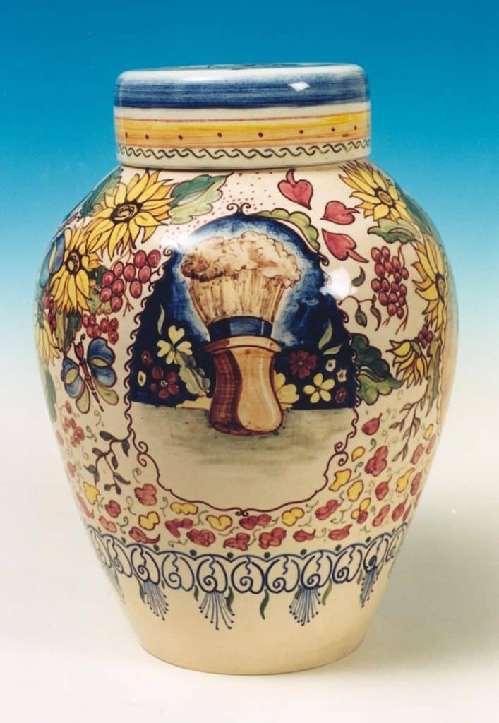 Een in 1951 vervaardigde pot met scheerkwast door Jan Kalksma.