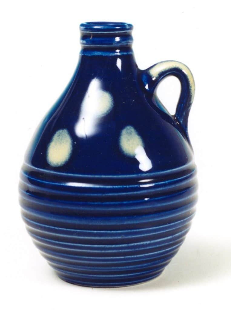 Kannetje vervaardigd door Jan Kalksma in zijn Alkmaarse periode