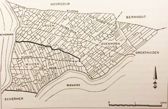 Polder de Mijzen met de nog grotendeels oorspronkelijke verkaveling van het veenlandschap uit de Middeleeuwen. Heel mooi is de bijzondere veerverkaveling te zien. Waarbij de sloten in de vorm van een veer naar de afwateringssloot De Leet zijn gegraven.