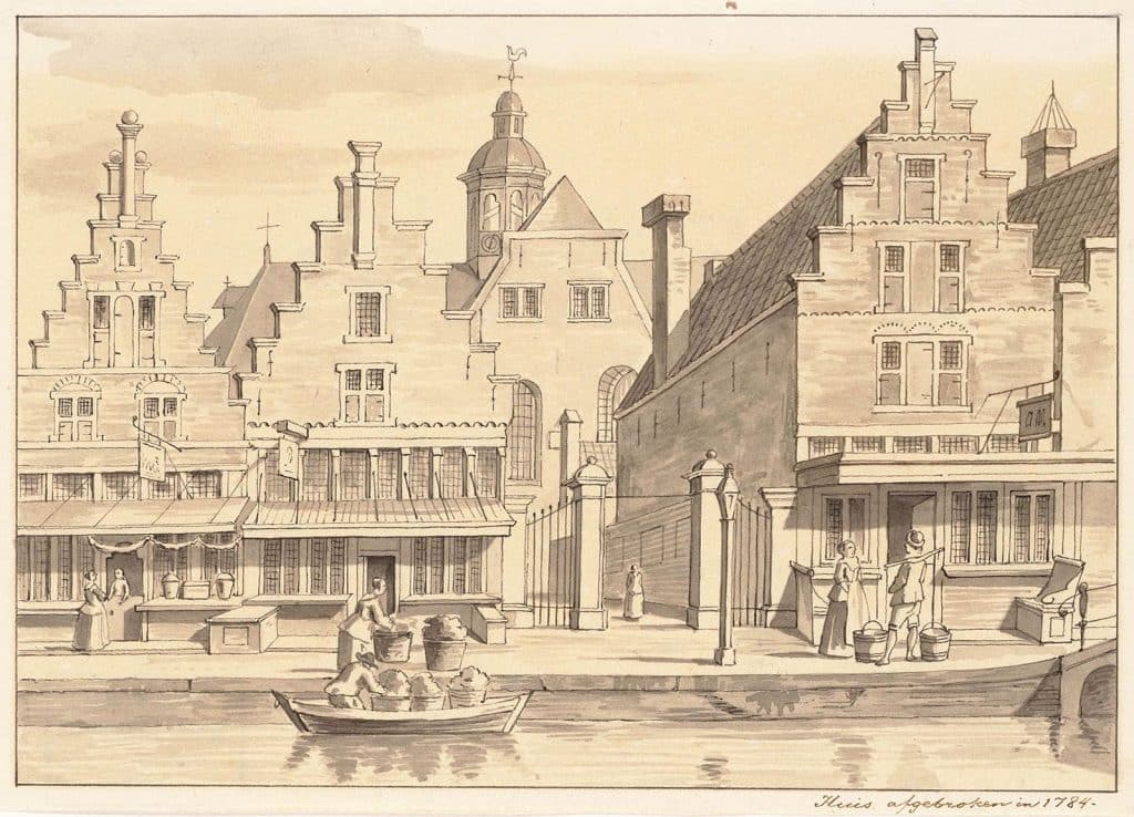 Tekening van het hek met hekpalen in 1729, toen het nog het pleintje bij de Kapelkerk afsloot. De tekening is in 1889 gemaakt op basis van het origineel van C. Pronk.