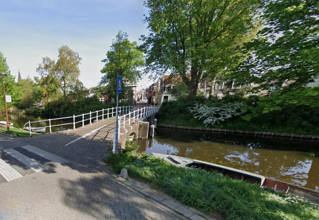Popmansbrug of Popelmansbrug over de Baansingel in Alkmaar.