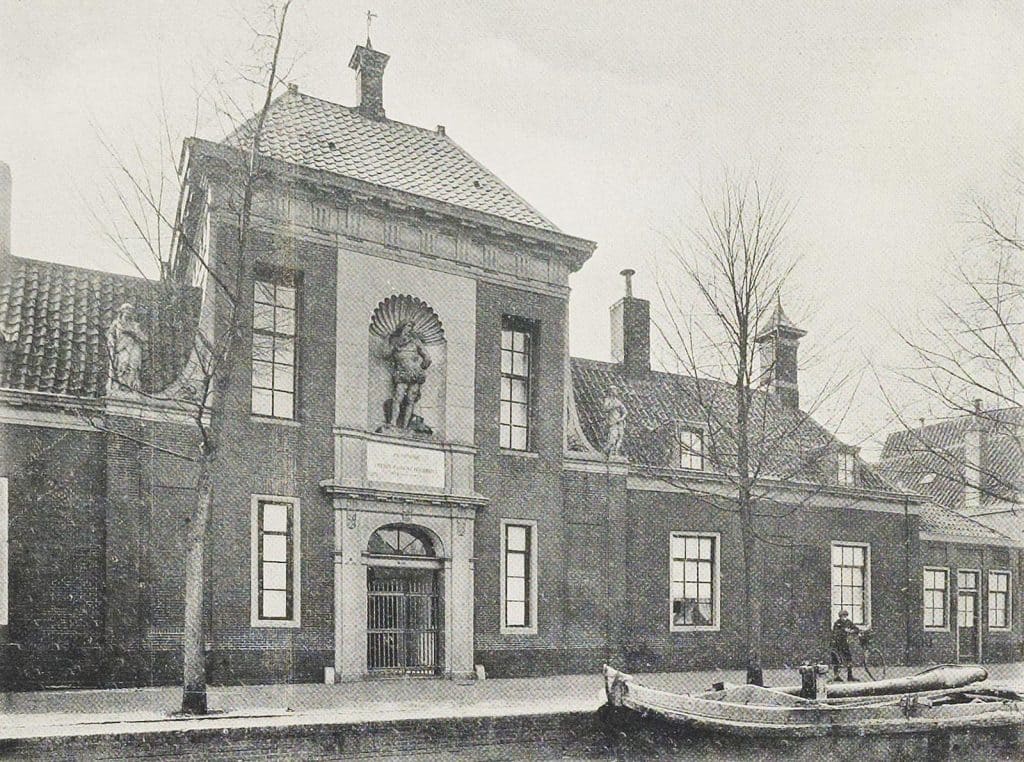 Knipsel Wildemanshofje. Circa 1925.