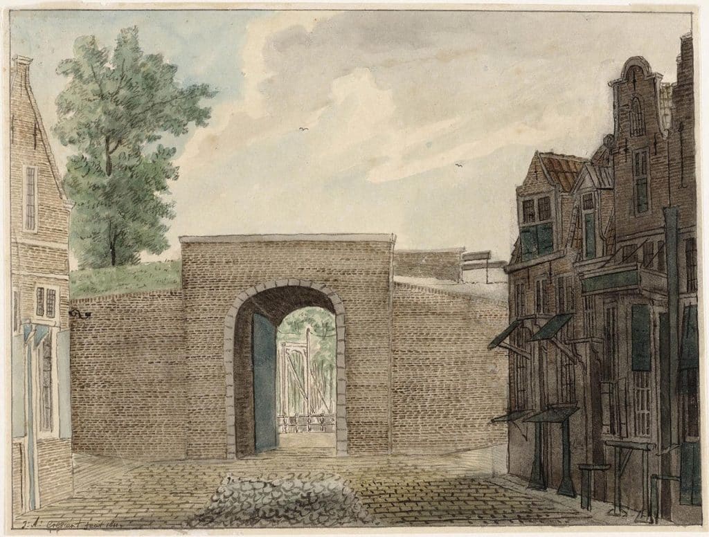 Tekening van de De Nieuwlanderpoort door J.A. Crescent uit 1811. De Nieuwlanderpoort van binnen gezien, kijkend door de geopende poort op de brug. Op de voorgrond het plaveisel en de huizen van het Klein Nieuwland. In dorso: Gezigt de Nieuwlander poortje van binnen de stad Alkmaar, afgebrooken in den jaren 1809. Jacobus Andreas Crescent fecit 1811.