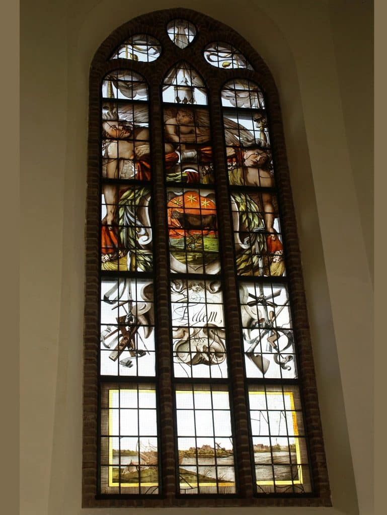 Gebrandschilderde raam in De Grote Kerk De Rijp geschonken door Edam in 1655. Foto J .van Zanten.
