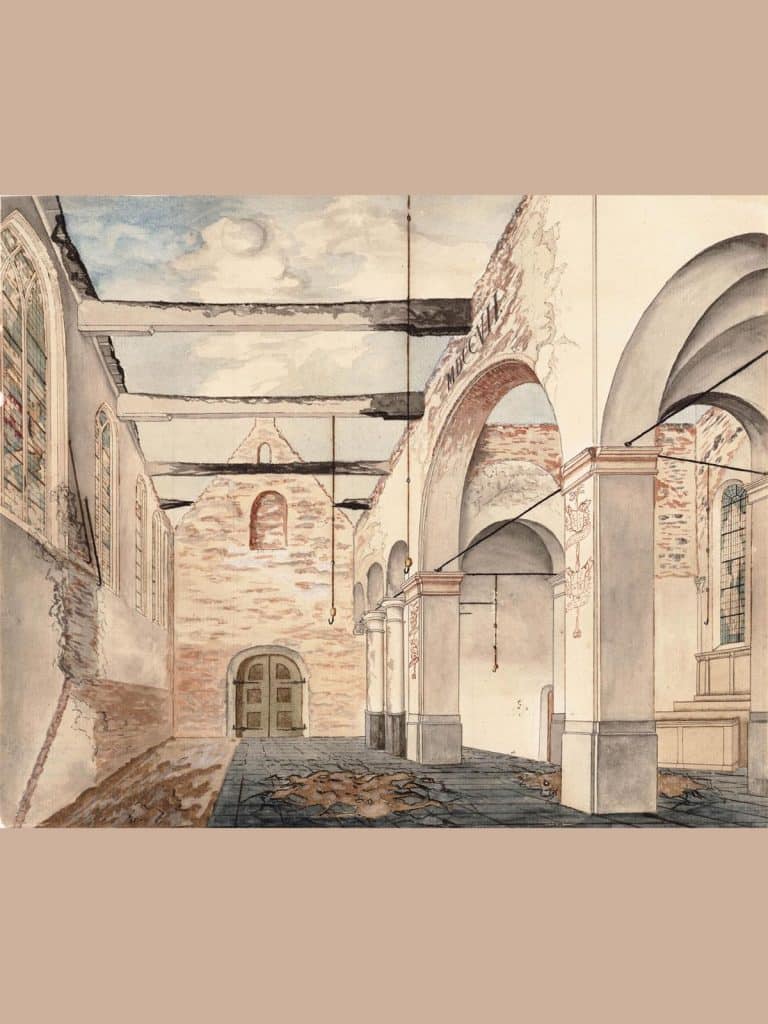 Tekening van de Kapelkerk na de brand van 1760. Met links de plek van de preekstoel.