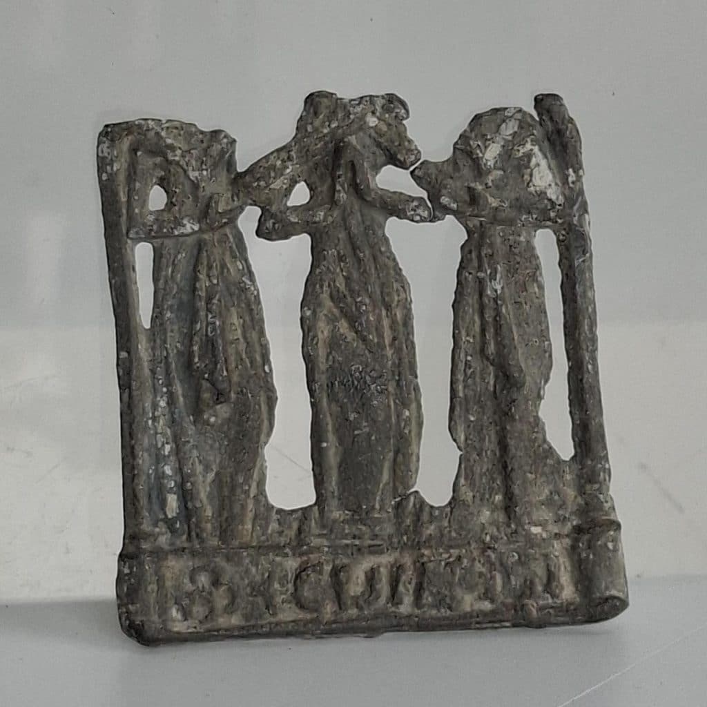 De Schotse prinses Cunera afgebeeld op een insigne.