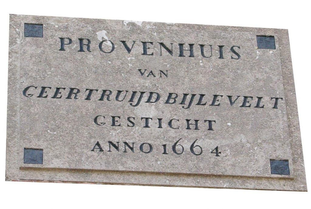 Steen van de stichtster aan het Hofje van Bijlevelt