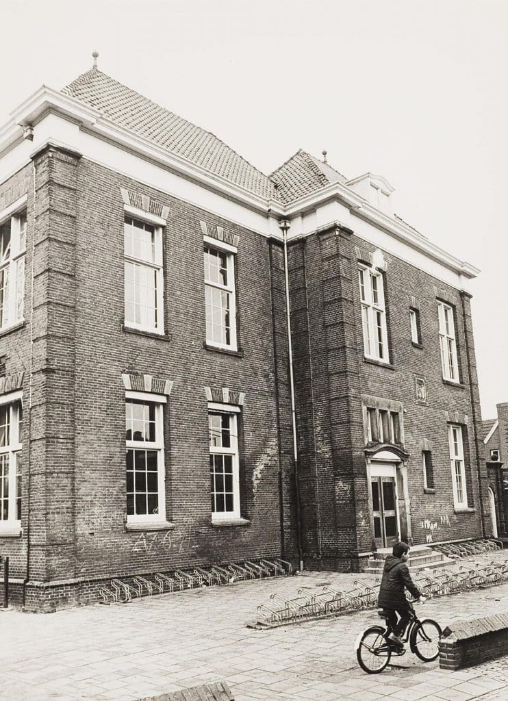 Basisschool Bello in de Spoorbuurt Foto J Elsinga 1981