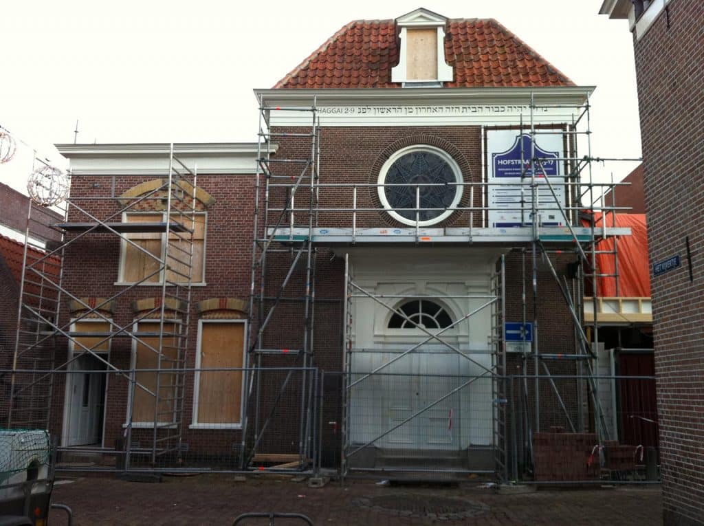 Restauratie van de Synagoge in 2009.